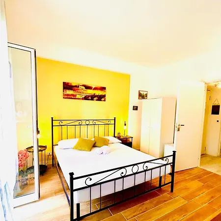 Domus Flavia Trastevere * Рим